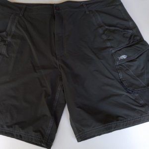 green shorts men size 42